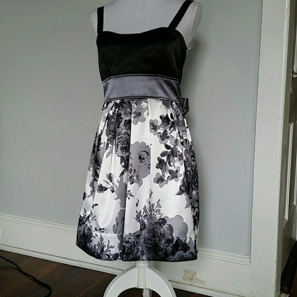 Junior Dress